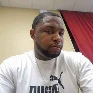 Meet your Posher, Carlos